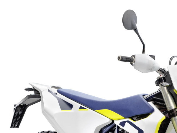 ��˼����2021��701��·ԽҰ/����ԽҰ