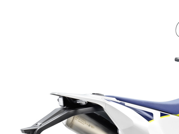 ��˼����2021��701��·ԽҰ/����ԽҰ