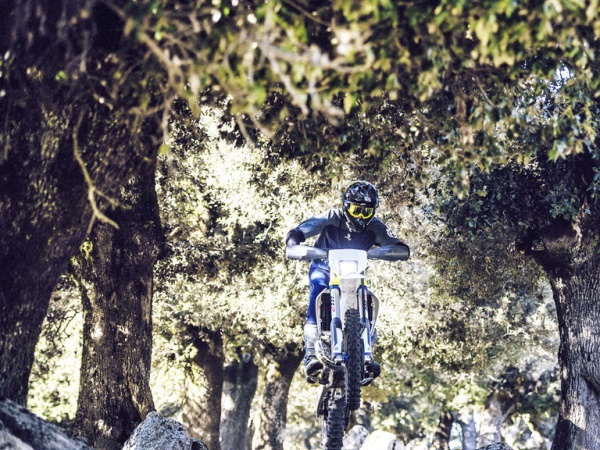 ��˹����2022Enduro����ԽҰ������������д