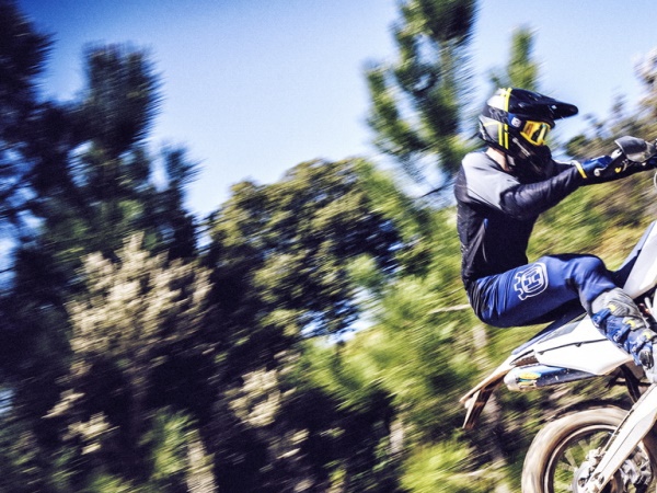 ��˹����2022Enduro����ԽҰ������������д