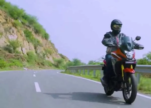 ����CB200X��С������ð��֮��