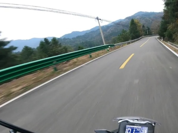 һǧ������٣���������XCR300��