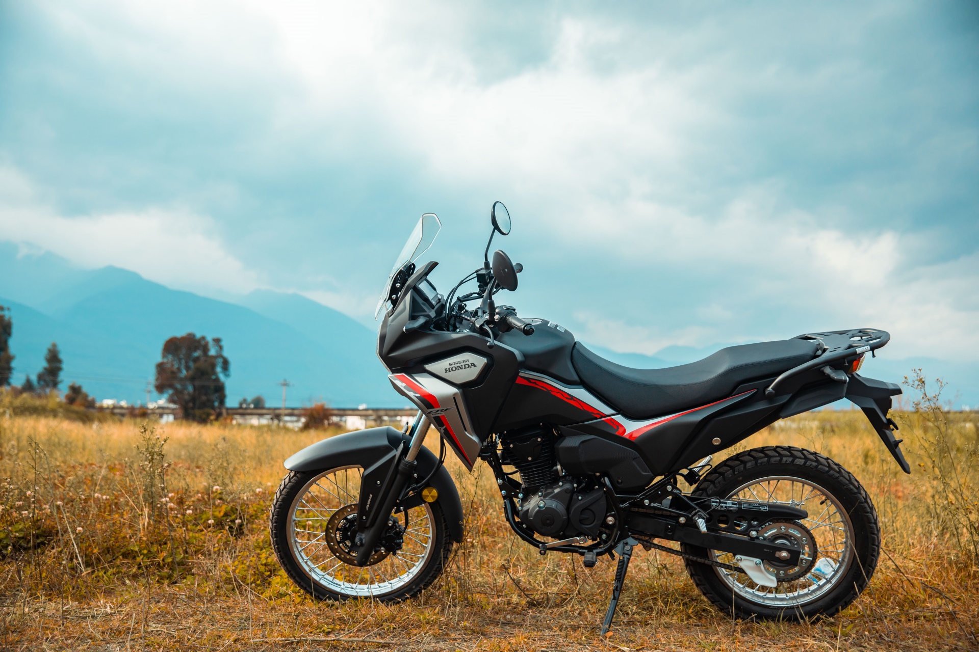 ´ޱCRF190Lʵչʾ