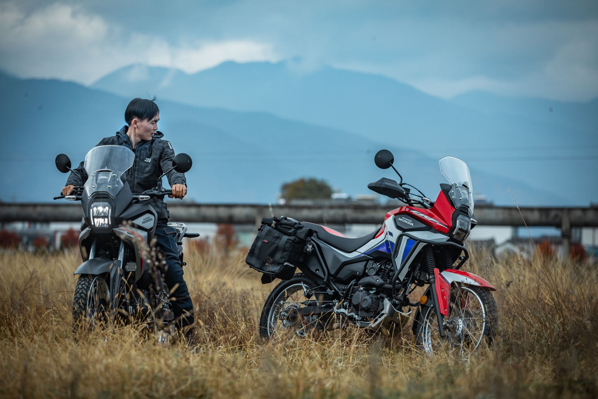 ´ޱCRF190L⾰չʾ