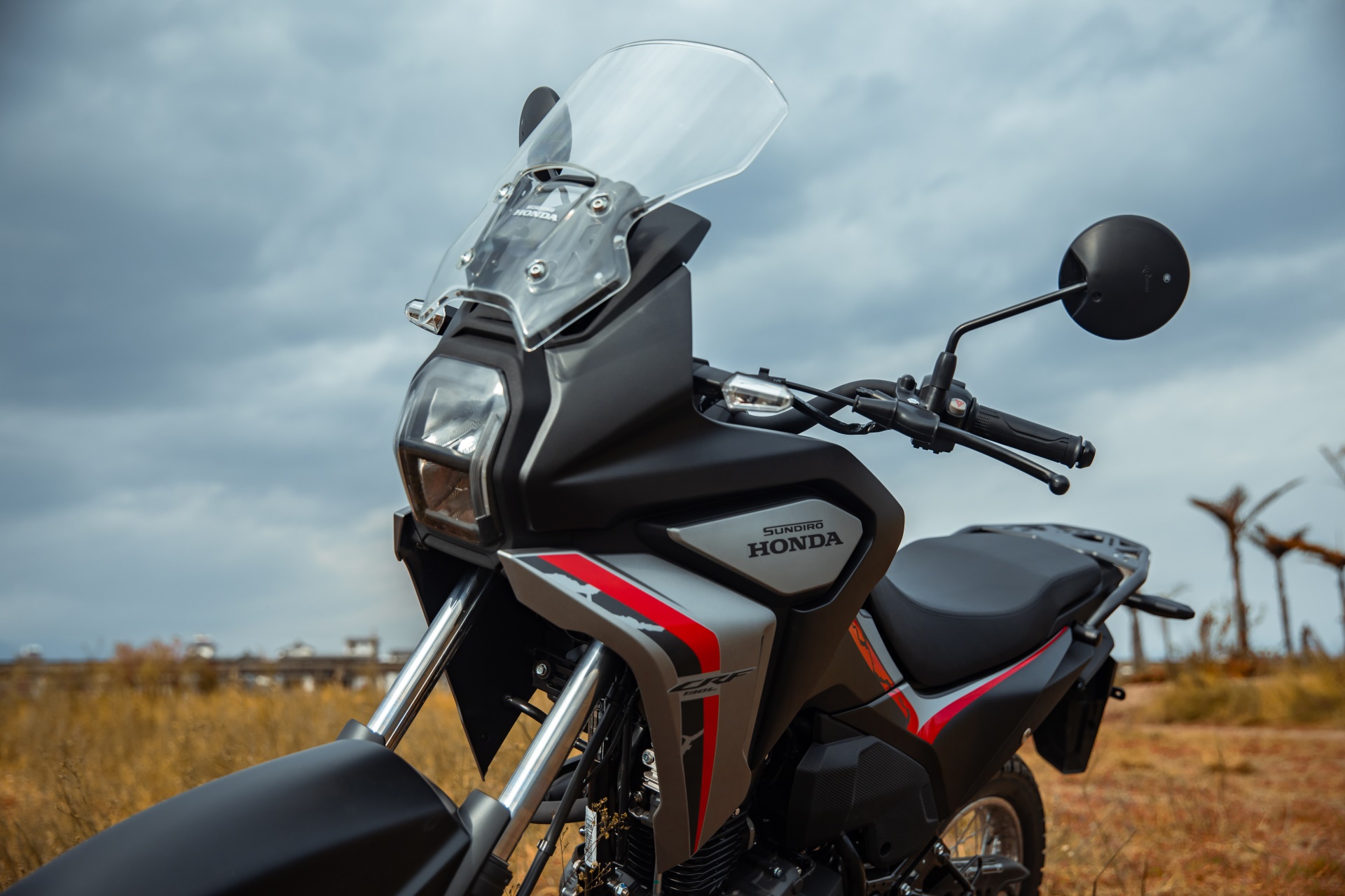 ´ޱCRF190Lϸչʾ