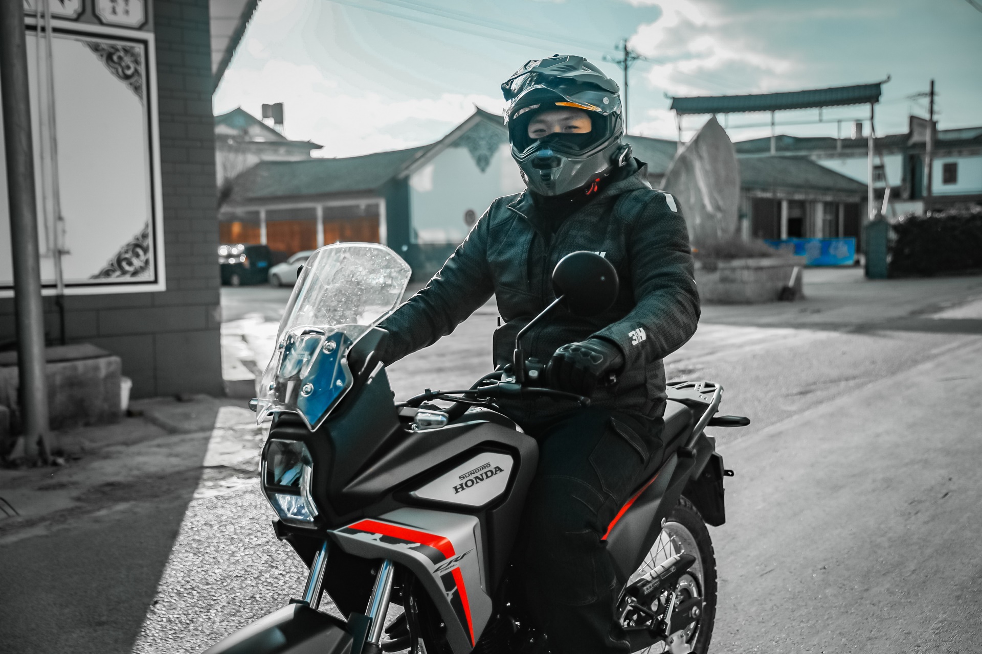 ´ޱCRF190Lʵ