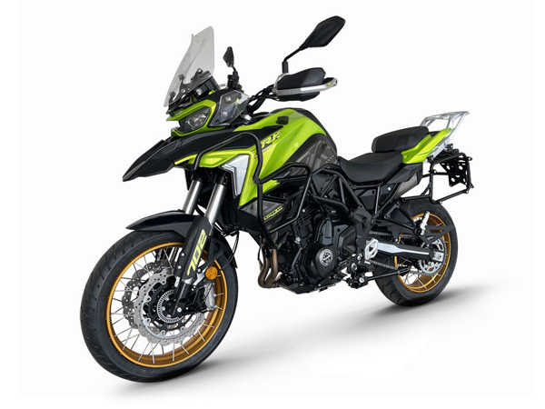 ������ Benelli