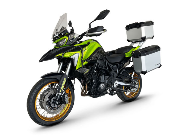 ������ Benelli