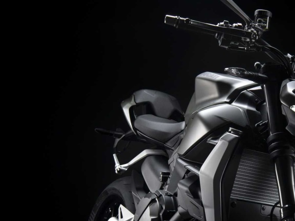 �͵��ǹ��̣�2023�ſ��Ͻְ�V2����ɫ����