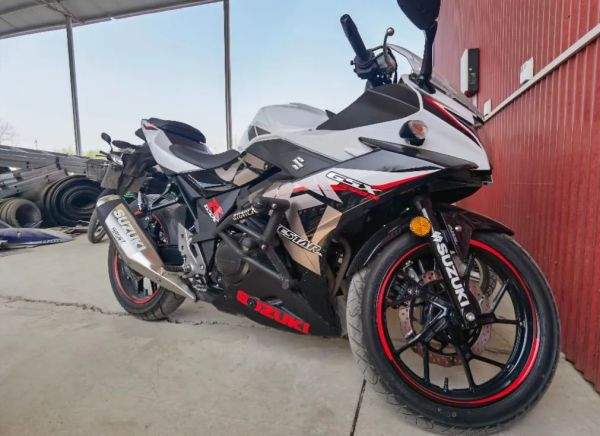 ������ľ��ССR�� 2021��GSX250R-A��������