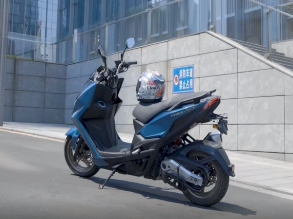 ����������Ȥ���� ����KYMCO-KRV 180