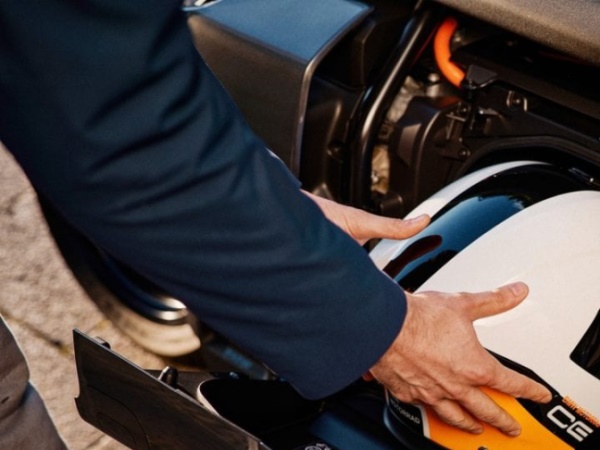 �������µ�ĦCE04��ʽ���У�14.59����