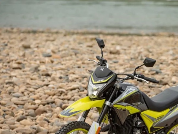 ����250X�Լݱ��棺�������ֵ�����ֵĹ�·ԽҰ���ó�