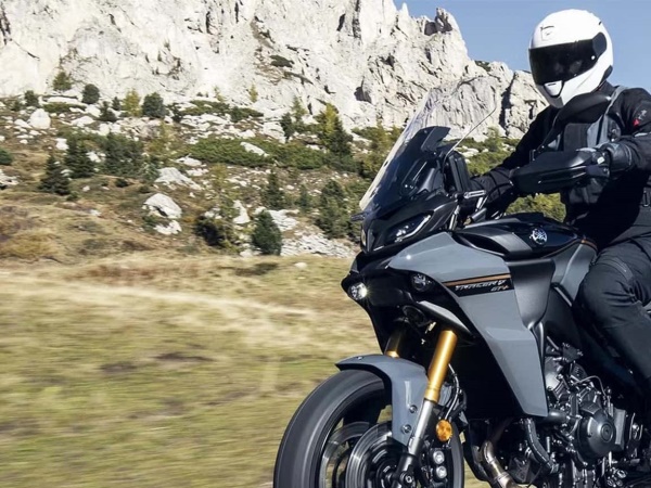 ǿ��ð��ר��PK�߶�Ħ�������� 890 SMT��սTracer 900 GT+