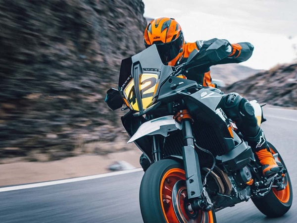 ǿ��ð��ר��PK�߶�Ħ�������� 890 SMT��սTracer 900 GT+