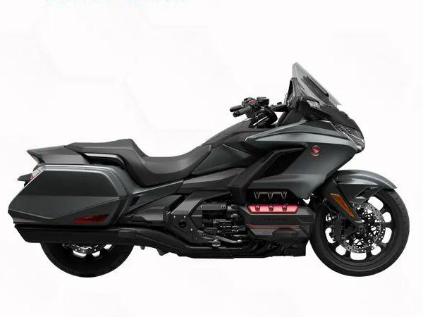 й Honda DreamWing GL1800 Tour