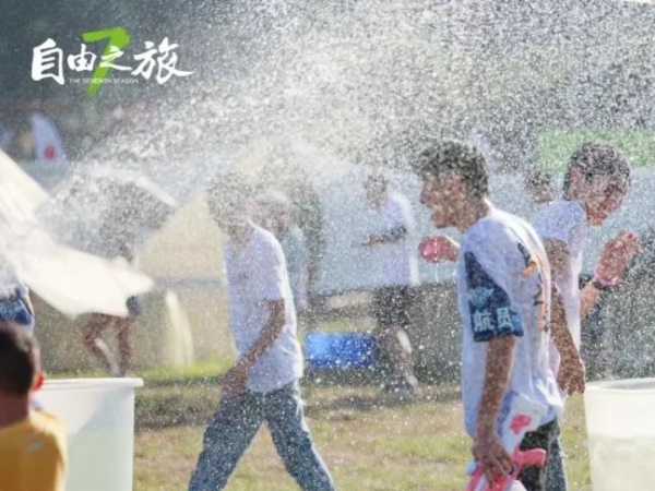 ��ÿһλ�Ȱ��������ʿ������������֮�õ��߼���Ħ�����족