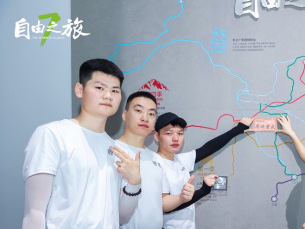 ��ÿһλ�Ȱ��������ʿ������������֮�õ��߼���Ħ�����족