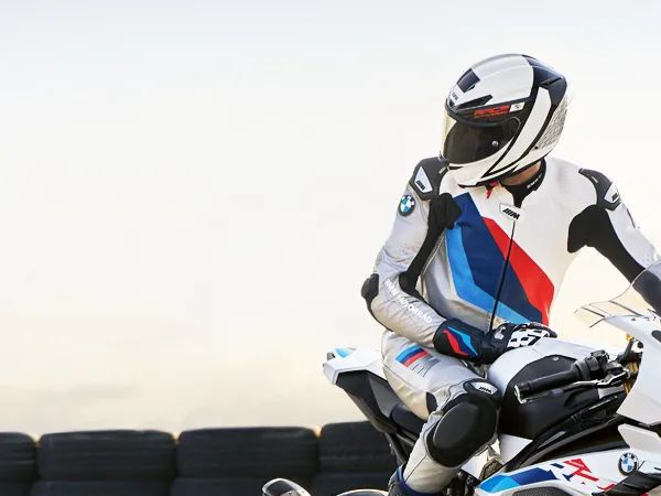 ��BMW S 1000 RR & ȫ��BMW M 1000 R��ʽ����