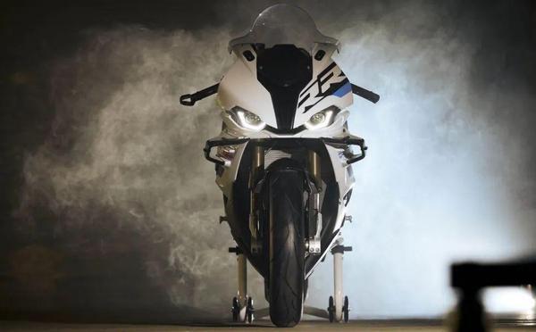 ��߽�8000Ԫ������S1000RR��M1000R��������