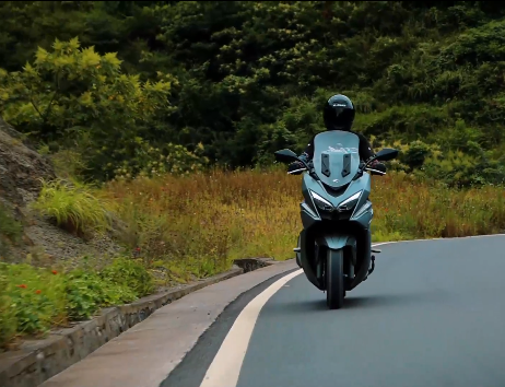 �����ڷ���֮�أ������ST250һ��ȥ׷��