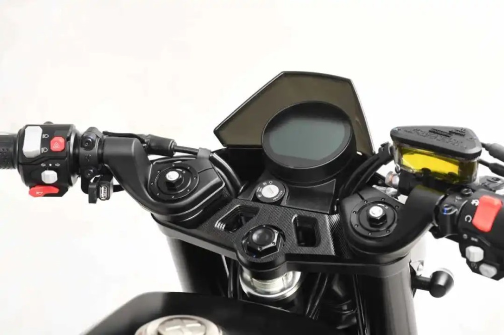 GK500���Ȱ� R���鴿��caf�� racer ���Ż��� ϸ����