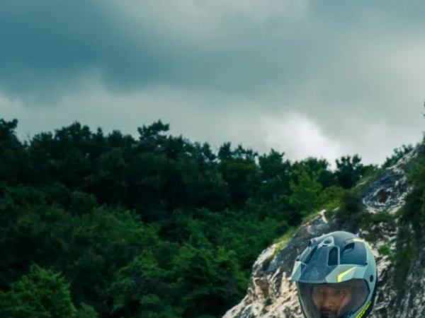 ɽ��֮�䣬���ܡ�Ұ��������������