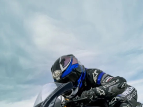 2024��R1��R1M��������