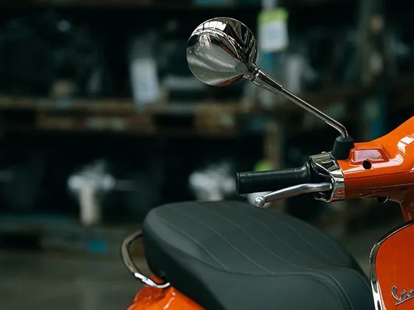 ���¸����ʣ�VESPA PRIMAVERA 150�쳱����