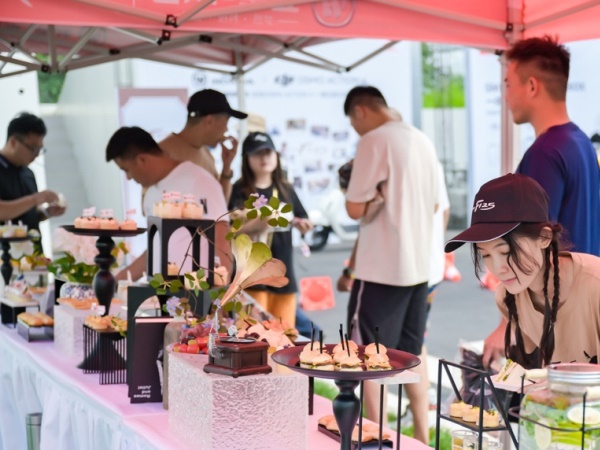 һ������-����F125����ʢ�磬ȫ��180��368�꽻����ʽͬʱ����