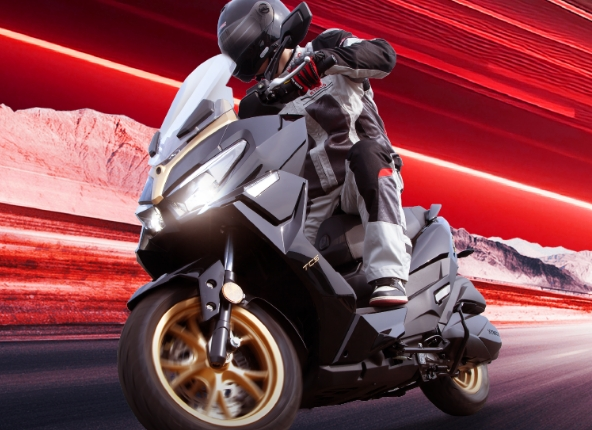 Racing H150Ԥ��ս��||9��30������3000̨