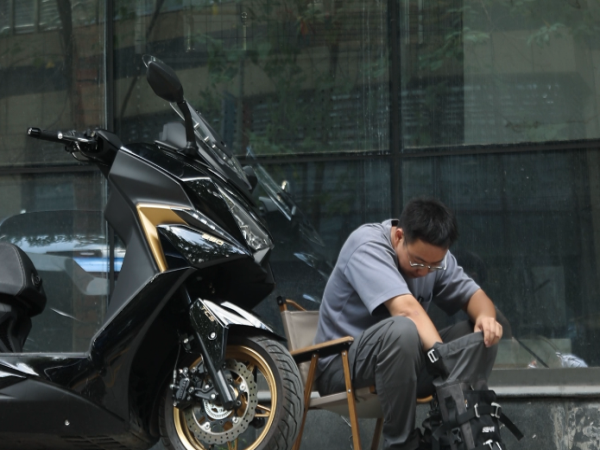 ����͸��ų���Ħ��ʱ����Ĺ���ST250�ͻ���Ϊ���ڱ��ϳ�