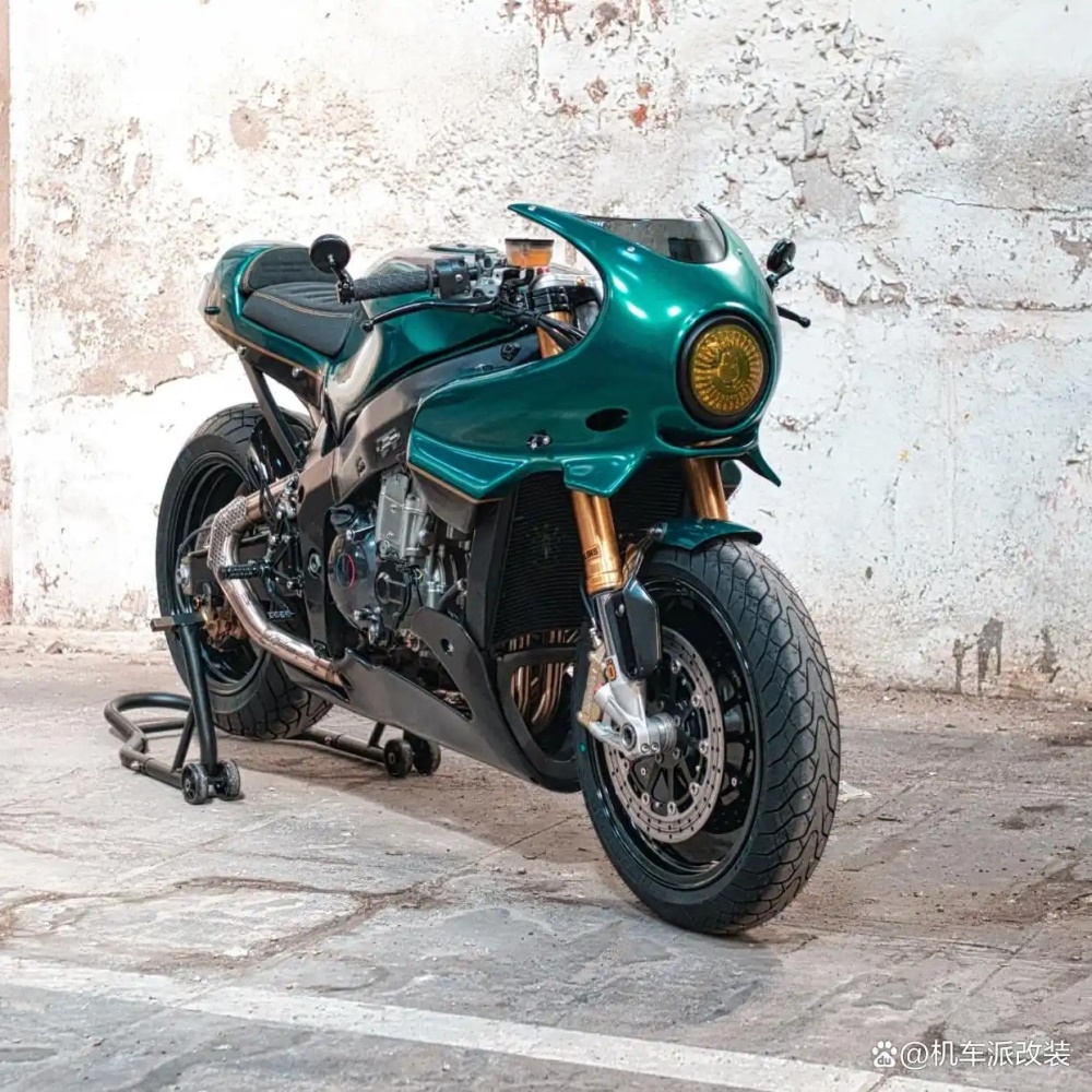 忍 カワサキ ニンジャZX-25R SE 大阪府 大阪国際空港店(伊丹空港