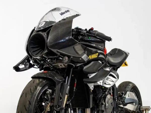 400ƥѹ Speed Triple RRװ