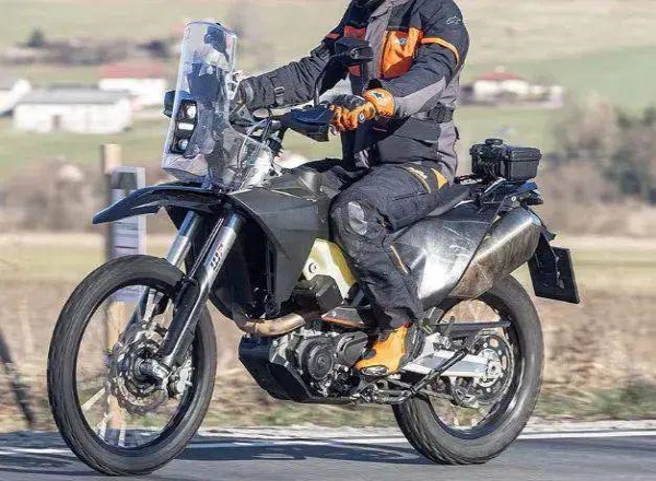 KTM690󵥸׻ڼKTM690Rally