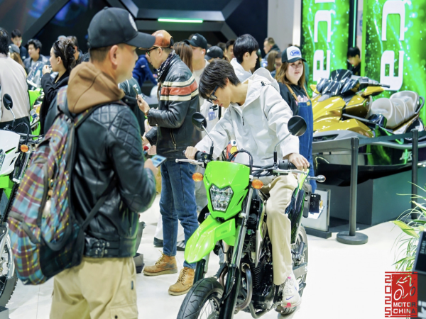 ��������Ħ�г�չ | ���ڼ������г����������ߣ�Ħ�г����иõ����ˣ�