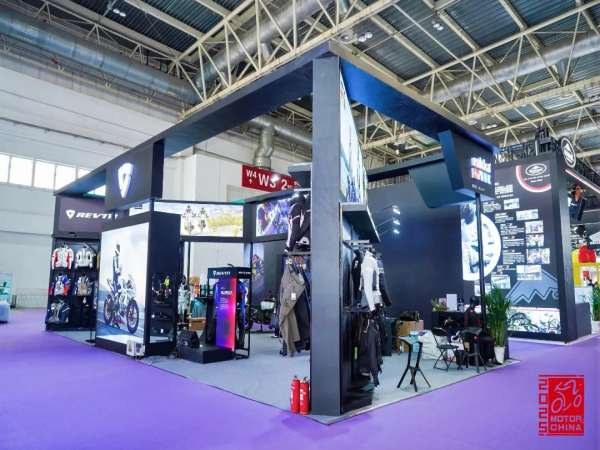 ��������Ħ�г�չ | ��չ���㡿����ó�ס�REVIT!