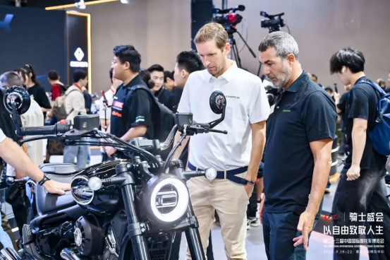 950����ҵ����20����ڣ��ڶ�ʮ�����й�Ħ����ˢ�¼�¼��Ħ�г���ҵӭ�����ɱ�