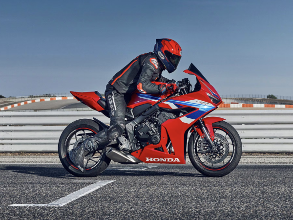 ����ΪĦ�г������ϸ��٣�����Ħ�г�ȫ�𡱣����������¼���ȫ��Ⱥ��.../ ����CB650R��CBR600R������������