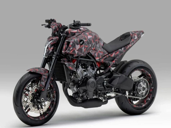 ʽȫ׿V3+綯ѹĦг