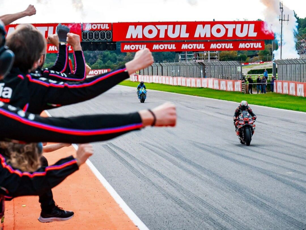 Aprilia������MotoGP��������վ���ᣬ����ʷ��������ɼ�