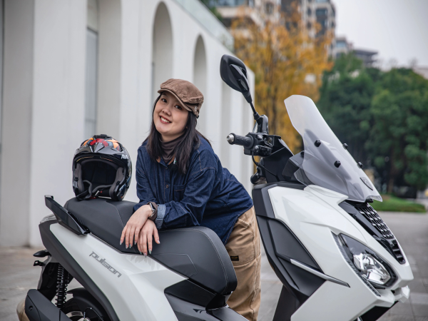 ��������ѧ���� ��Ħ�䡱10���Ů��ʿΪ��ѡ�����PULSION 211��