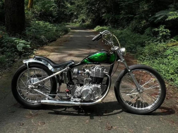 ������SR400&nbsp;chopper
