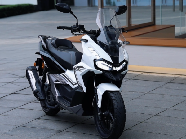 
�����û��ĵ�һ����̤��