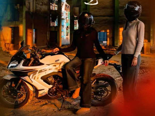 ���Լ������Լ���Ů��