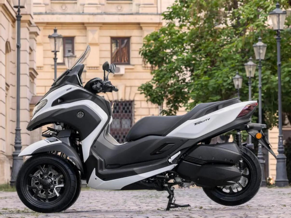 ���õ��򲻵�ϵ�У�2026�� ������ Tricity 300