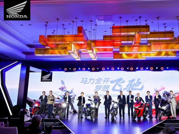 ��е�ܱ�حȫ��AMG GT����ع⡢����500SR���ۡ��ղ�����27��Z