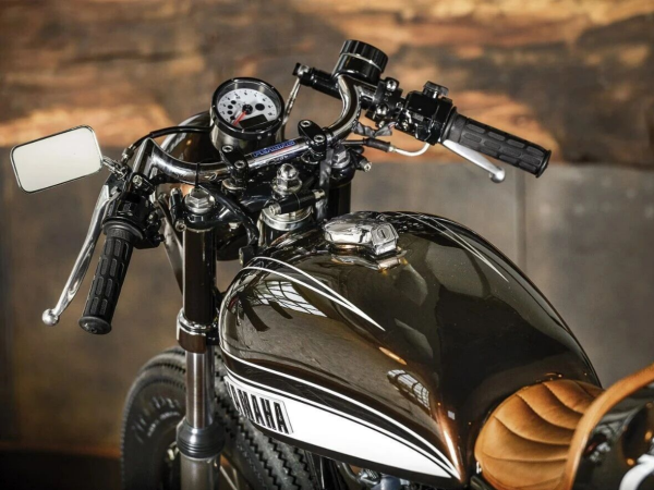 Yamaha RD250